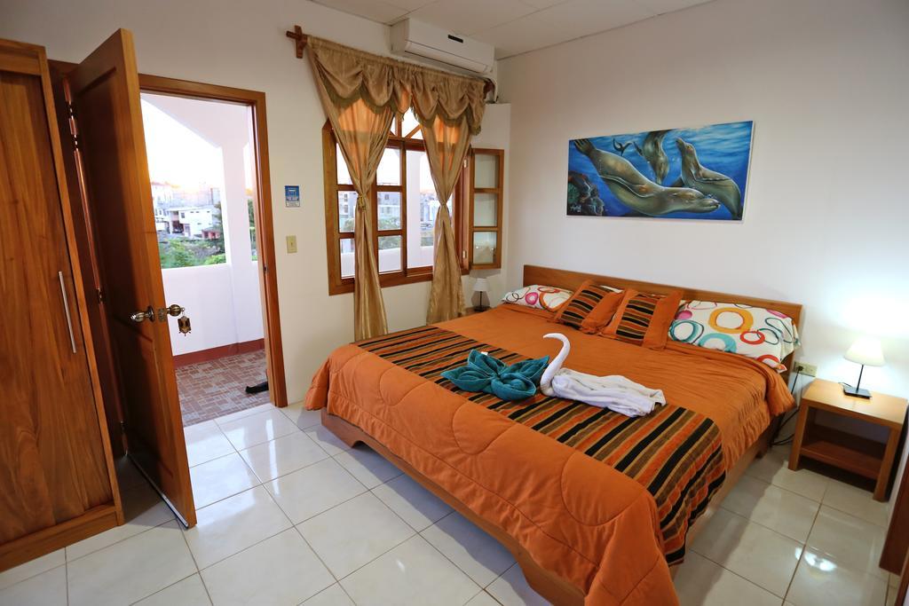 The Galapagos Pearl B&B Puerto Ayora  Kültér fotó